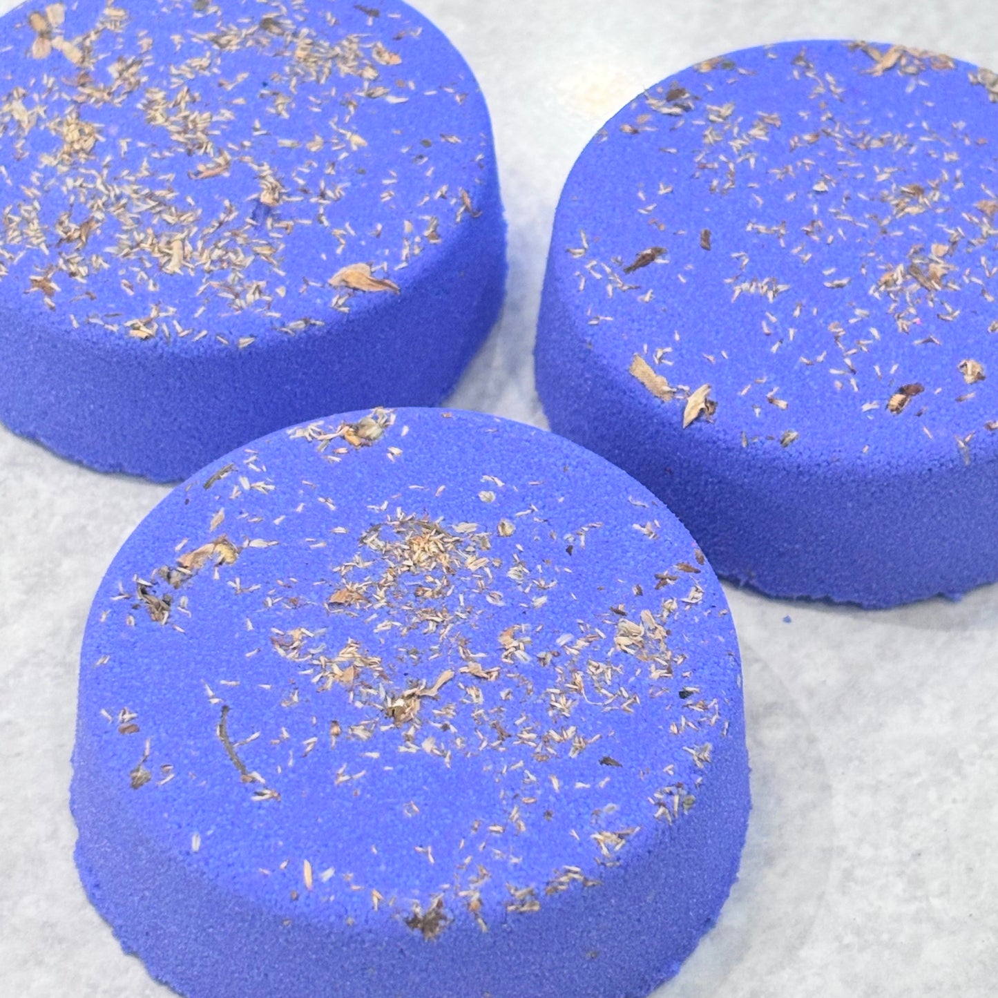 lights out bath bomb