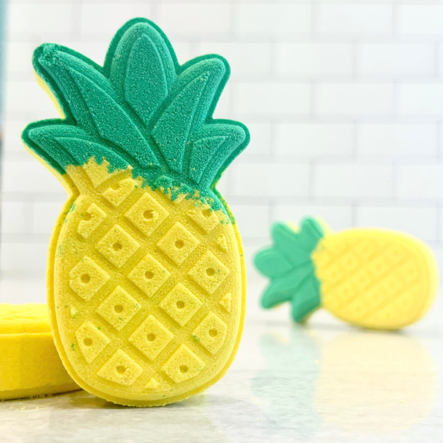 aloha bath bomb