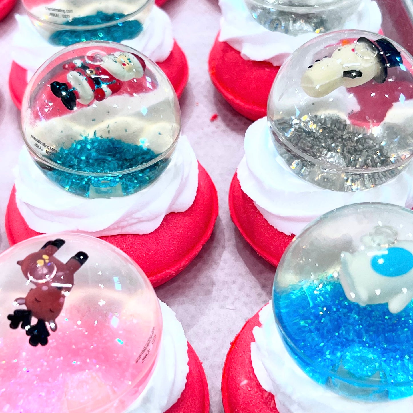 snow globe bath bomb