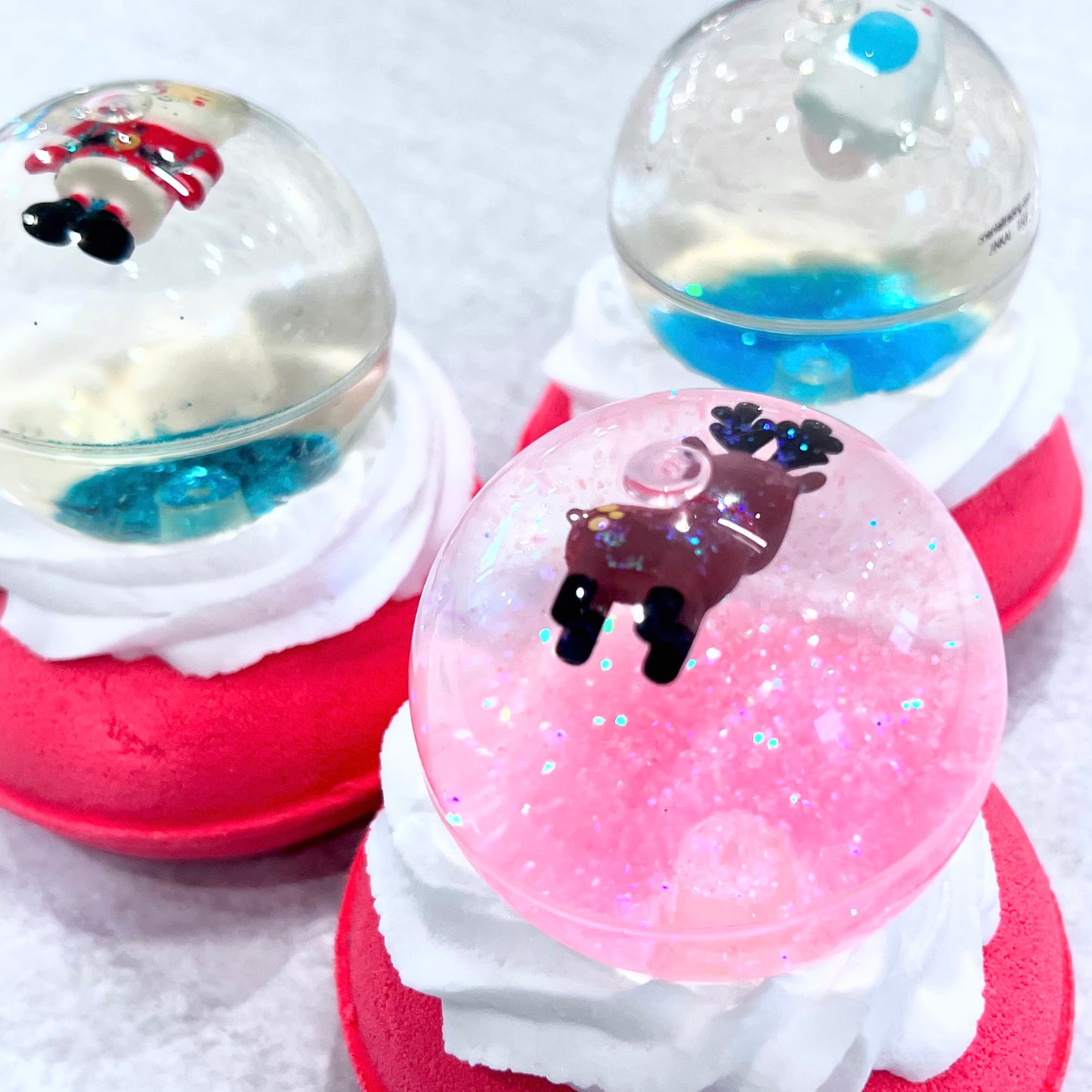 snow globe bath bomb