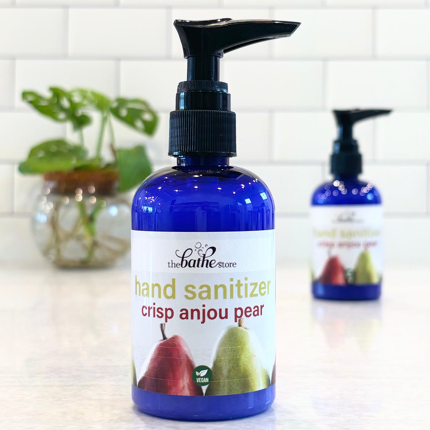 crisp anjou pear hand sanitizer