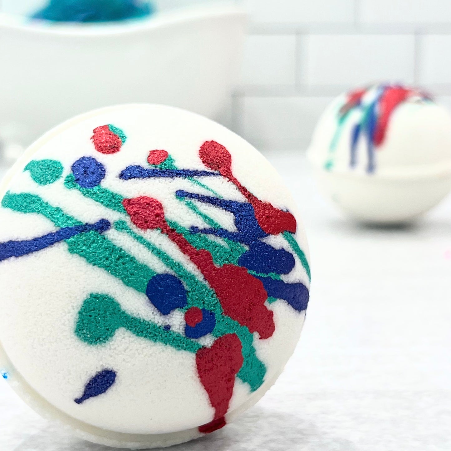 hide 'n seek bath bomb