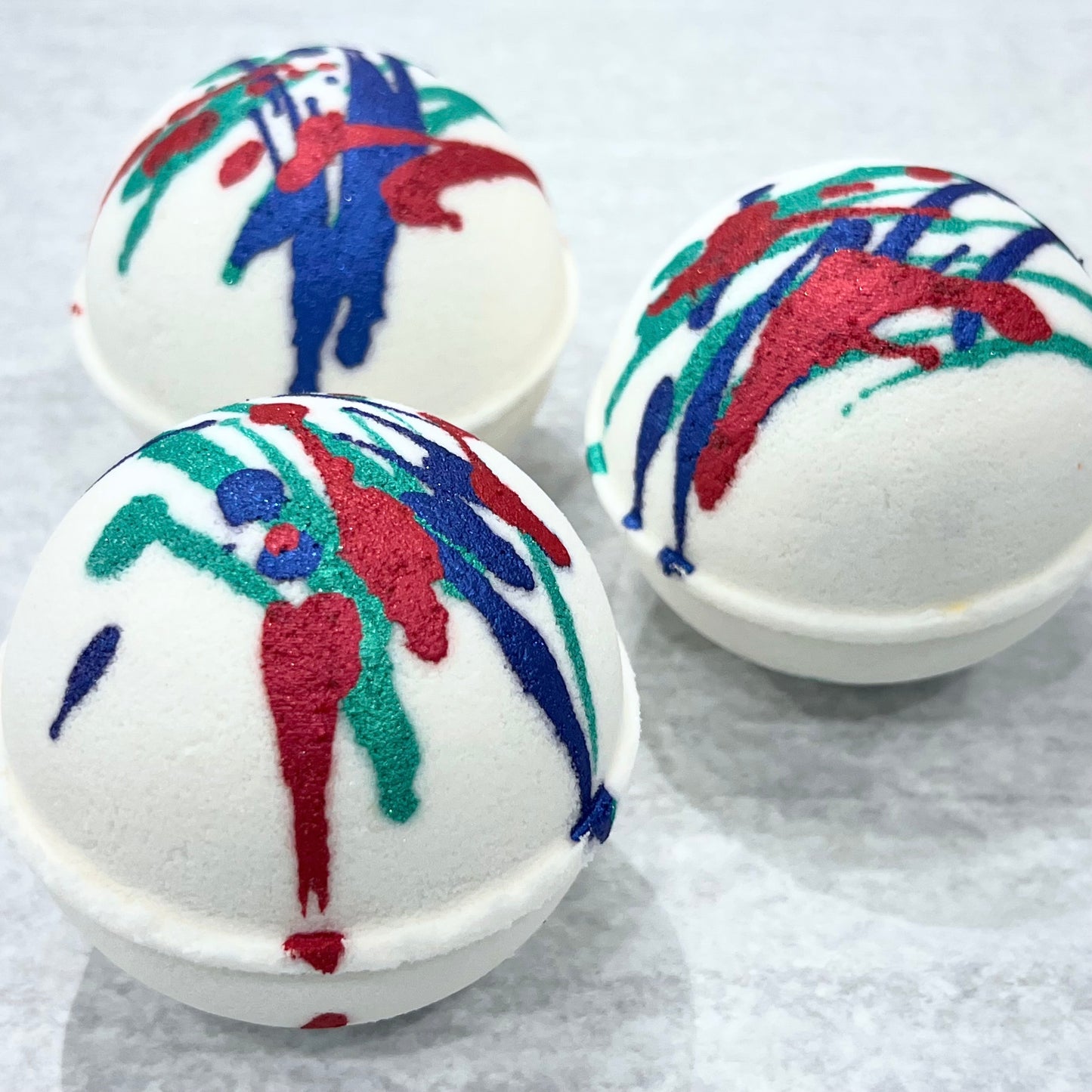 hide 'n seek bath bomb