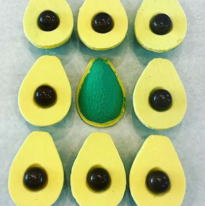 avo-bath bomb