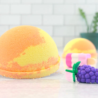 fruity fizz bath bomb