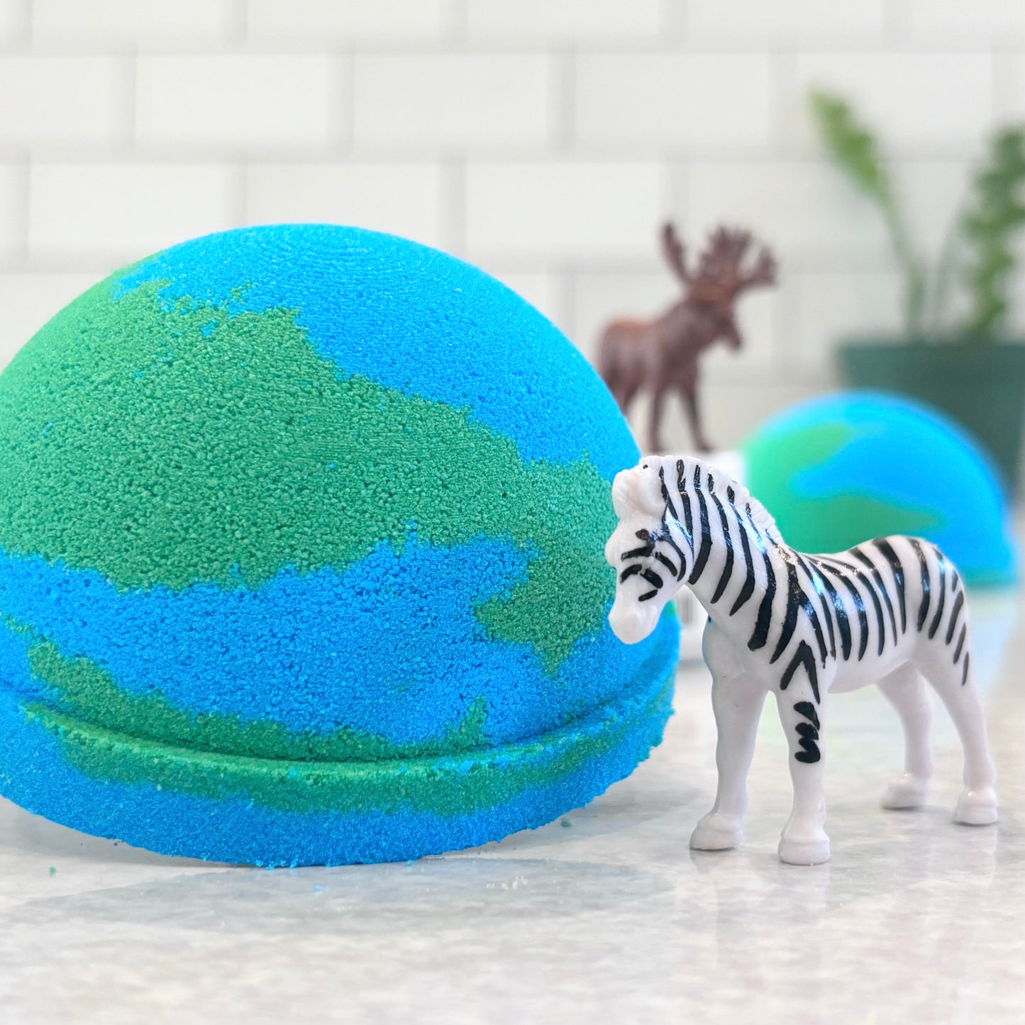 wild kingdom bath bomb