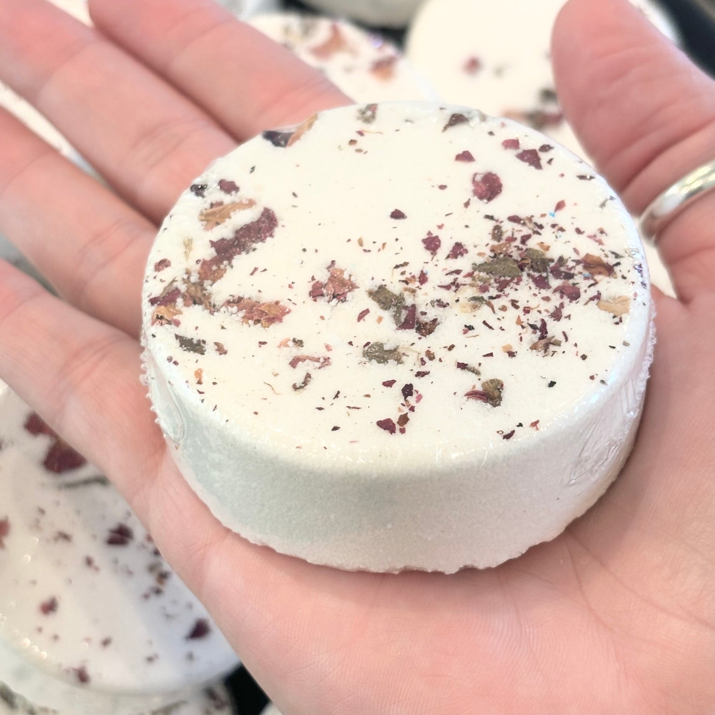 cashmere bath bomb