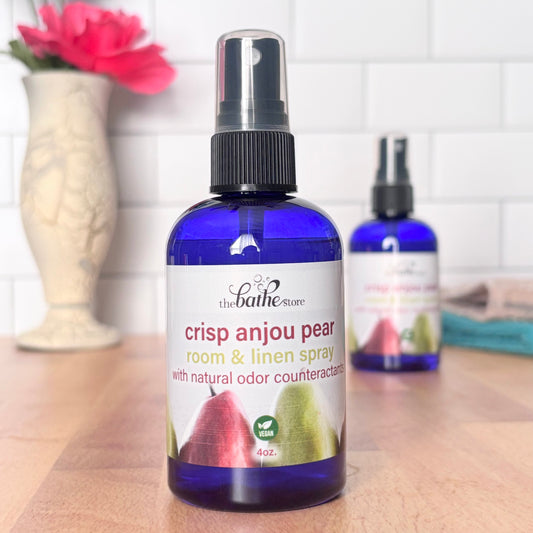 room & linen spray: crisp pear