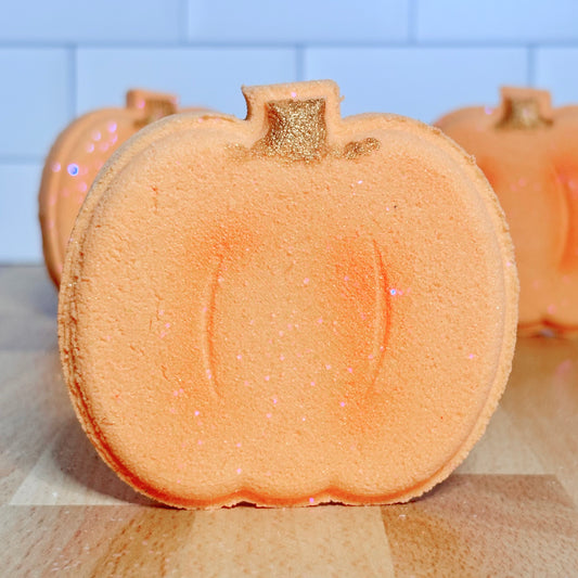 pumpkin spice bath bomb