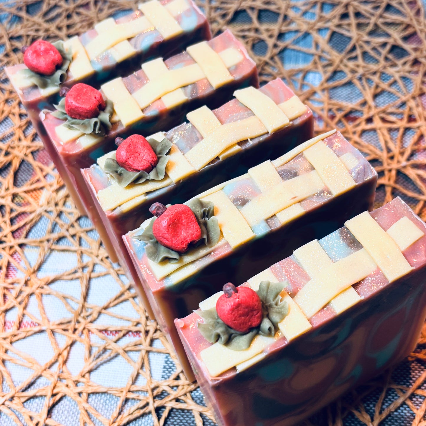 baked apple pie - bar soap
