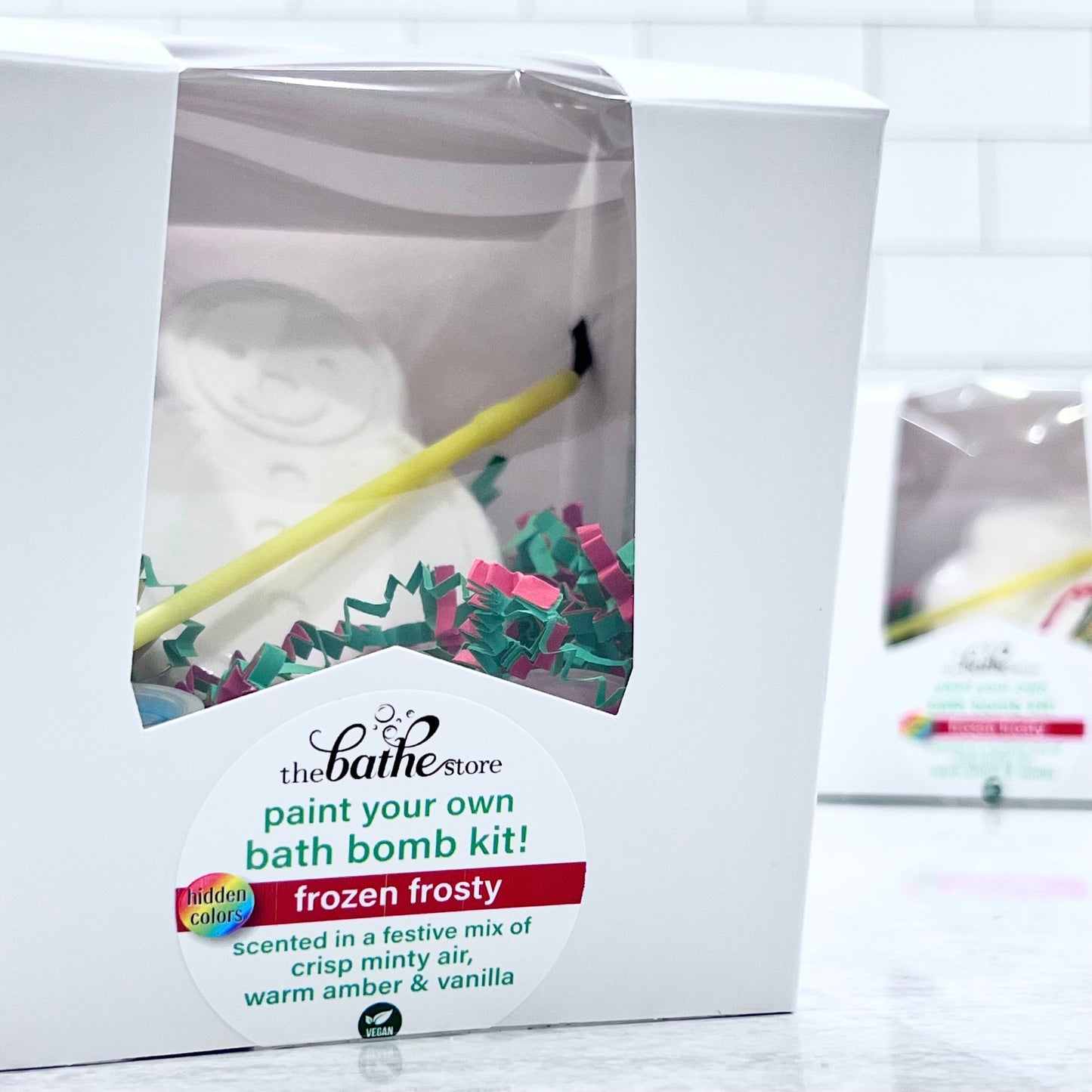 frozen frosty - paint your own bath bomb kit