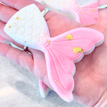 mermaid tail bath bomb