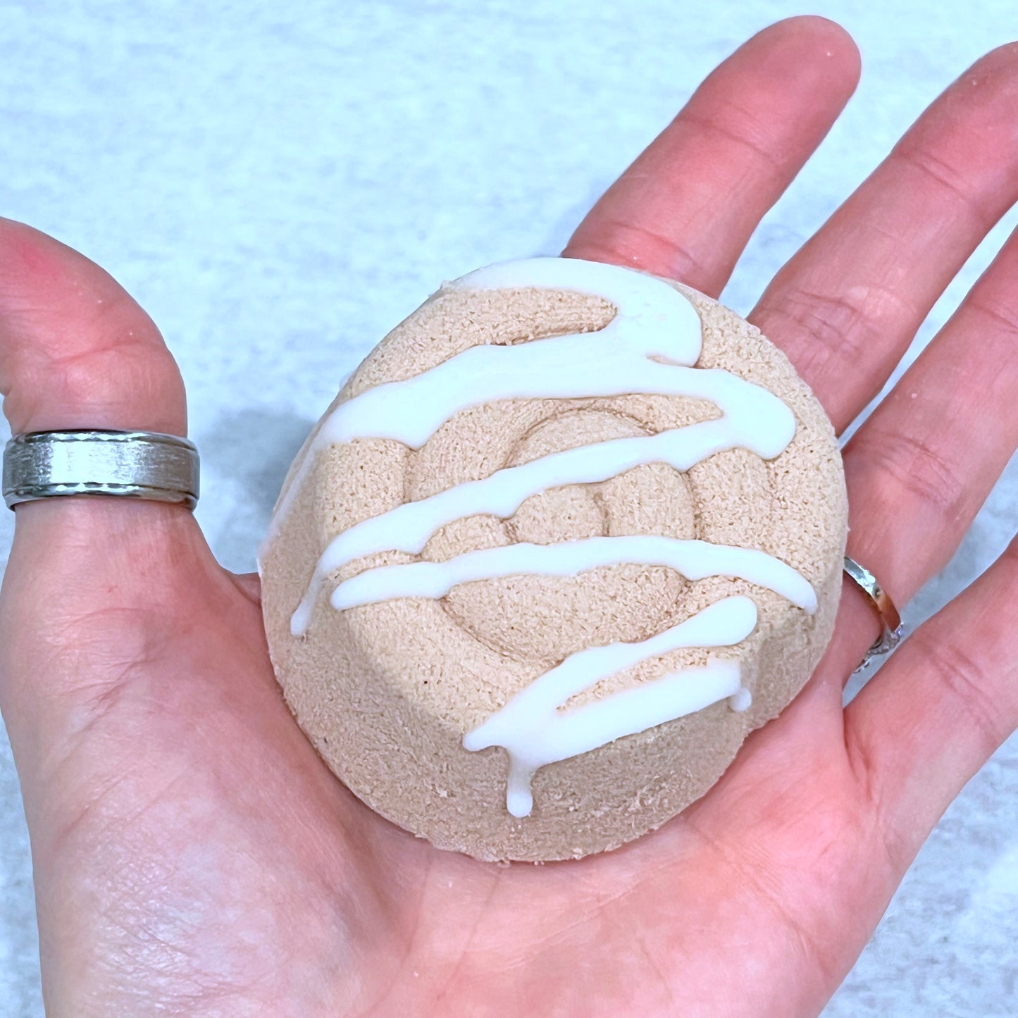 gabrielle's buns bath bomb